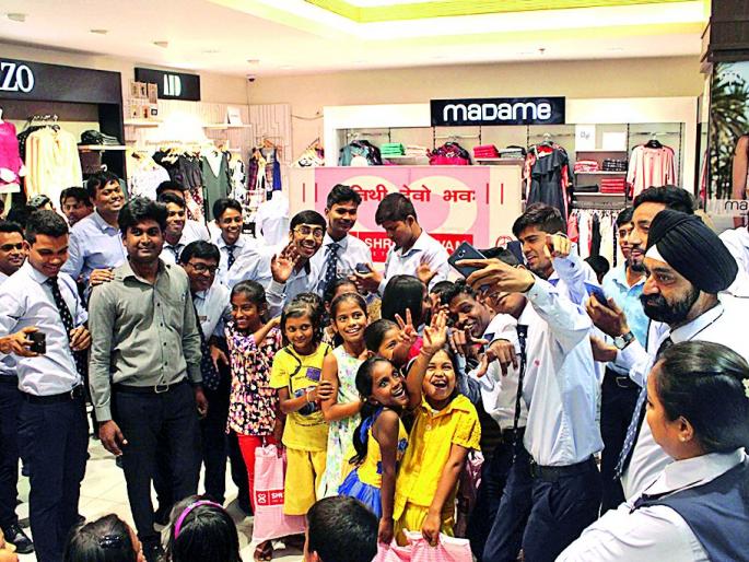 Celebrate Diwali with 150 needy children | १५० गरजू मुलांसोबत दिवाळी साजरी