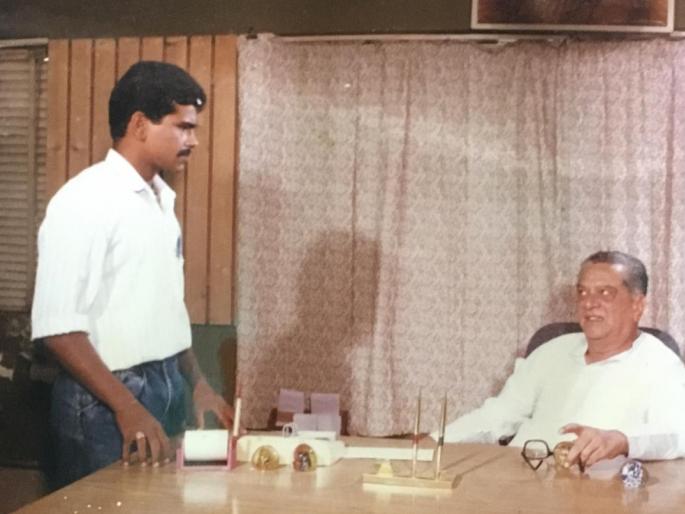 Every Marathi man should have an influence: Shriram Lagu | प्रत्येक मराठी माणसाचं एक प्रभा उभारलेलं असावं : श्रीराम लागू