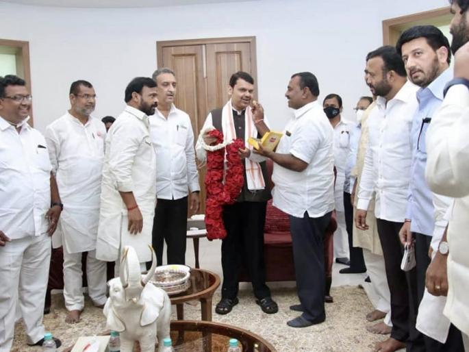 The Pandharpur pattern of elections will be implemented across the state to support the Mahavikas Aghadi | महाविकास आघाडीला शह देण्यासाठी निवडणुकीचा पंढरपूर पॅटर्न राज्यभर राबविणार The Pandharpur pattern of elections will be implemented across the state to support the Mahavikas Aghadi | महाविकास आघाडीला शह देण्यासाठी निवडणुकीचा पंढरपूर पॅटर्न राज्यभर राबविणार