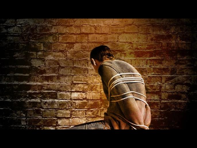 Brother in law kidnaps brother in law picture capture in cctv footage | पतीसोबत भांडण करून माहेरी गेली पत्नी, मग मेहुण्याने भाओजीला केलं किडनॅप आणि...