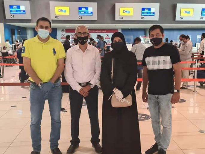 200 Konkani stranded in Dubai arrive in Mumbai on three special planes thanks to the efforts of United Konkani | दुबईत अडकलेले २०० कोकणी नागरिक युनायटेड कोकणच्या प्रयत्नांनी मुंबईत दाखल 200 Konkani stranded in Dubai arrive in Mumbai on three special planes thanks to the efforts of United Konkani | दुबईत अडकलेले २०० कोकणी नागरिक युनायटेड कोकणच्या प्रयत्नांनी मुंबईत दाखल