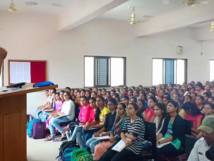 Jagar of 'Janani-2' in Akola district; Century of women safety programs | अकोला जिल्ह्यात 'जननी-२' चा जागर; महिला सुरक्षेच्या कार्यक्रमांचे शतक Jagar of 'Janani-2' in Akola district; Century of women safety programs | अकोला जिल्ह्यात 'जननी-२' चा जागर; महिला सुरक्षेच्या कार्यक्रमांचे शतक