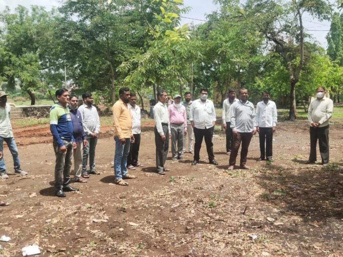 Oxygen Park in front of Pathur Tehsil Office | पातूर तहसील कार्यालयासमोर साकारतोय ‘ऑक्सिजन पार्क’ Oxygen Park in front of Pathur Tehsil Office | पातूर तहसील कार्यालयासमोर साकारतोय ‘ऑक्सिजन पार्क’