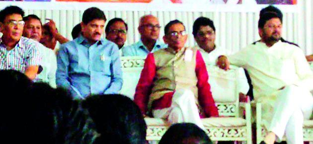 Workers, get the job done | कार्यकर्त्यांनो, कामाला लागा