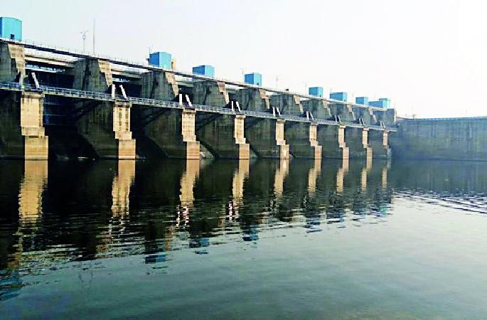 Goose's dream of irrigating through an incomplete canal | गोसेच्या अपूर्ण कालव्याने सिंचनाचे स्वप्न धुळीस Goose's dream of irrigating through an incomplete canal | गोसेच्या अपूर्ण कालव्याने सिंचनाचे स्वप्न धुळीस