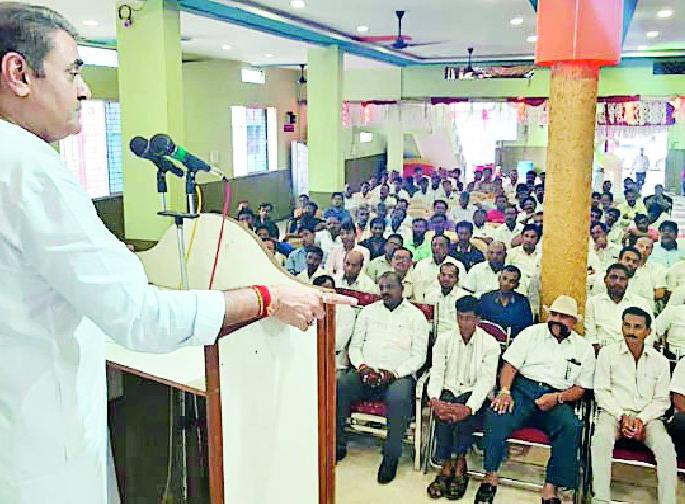 The next government in Maharashtra will be the NCP-Congress | महाराष्ट्रात पुढील सरकार राकाँ-काँग्रेसची येणार The next government in Maharashtra will be the NCP-Congress | महाराष्ट्रात पुढील सरकार राकाँ-काँग्रेसची येणार