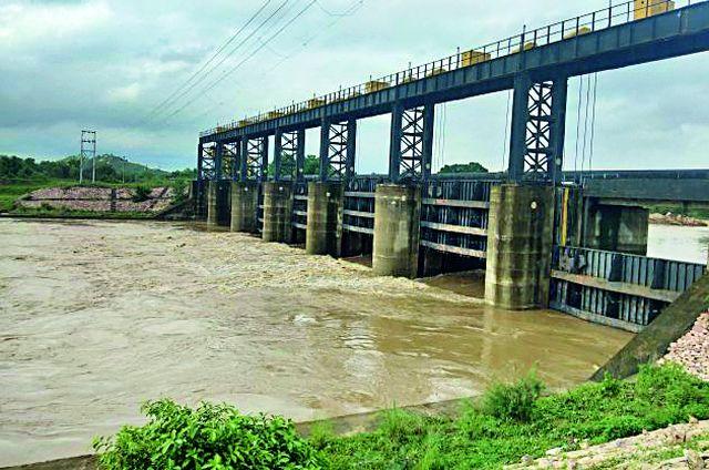 Heath of the low calamity project | निम्न चुलबंद प्रकल्पाचा श्रीगणेशा Heath of the low calamity project | निम्न चुलबंद प्रकल्पाचा श्रीगणेशा