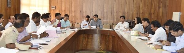 Do not make the home quarantine otherwise compulsory | corona virus-होम क्वारंटाईनमध्ये कसूर नको अन्यथा सक्ती Do not make the home quarantine otherwise compulsory | corona virus-होम क्वारंटाईनमध्ये कसूर नको अन्यथा सक्ती