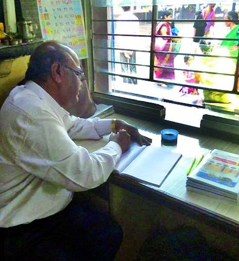 Inspector Ruju to see the temple of Mahakali temple | महाकाली मंदिराचा कारभार पाहण्यासाठी निरीक्षक रुजू