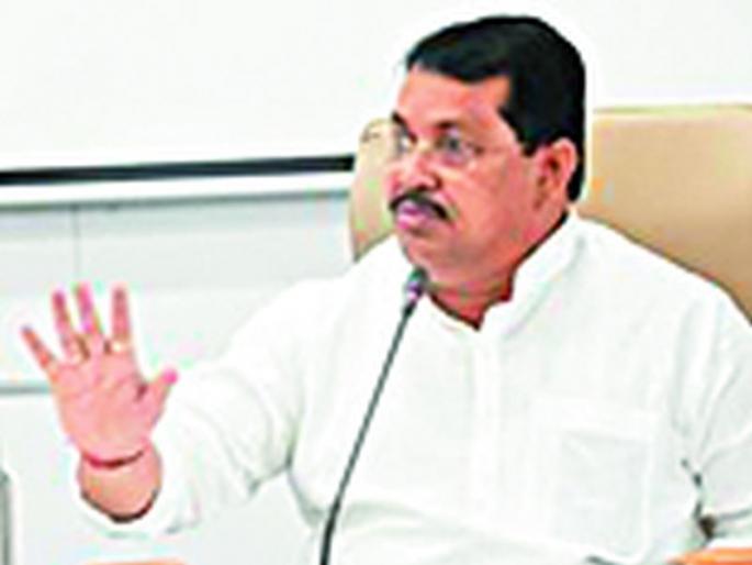 Grandparents in the field for Nagar Panchayat | नगर पंचायतीसाठी आजी-माजी पालकमंत्री मैदानात Grandparents in the field for Nagar Panchayat | नगर पंचायतीसाठी आजी-माजी पालकमंत्री मैदानात