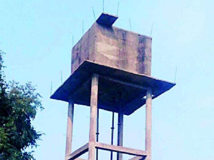 For ten years, the water supply scheme has been started | दहा वर्षांपासून पाणीपुरवठा योजना रखडलेलीच For ten years, the water supply scheme has been started | दहा वर्षांपासून पाणीपुरवठा योजना रखडलेलीच