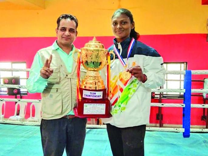Akola team win in boxing compitition | अकोला संघाला बॉक्सिंगमध्ये सर्वसाधारण विजेतेपद Akola team win in boxing compitition | अकोला संघाला बॉक्सिंगमध्ये सर्वसाधारण विजेतेपद