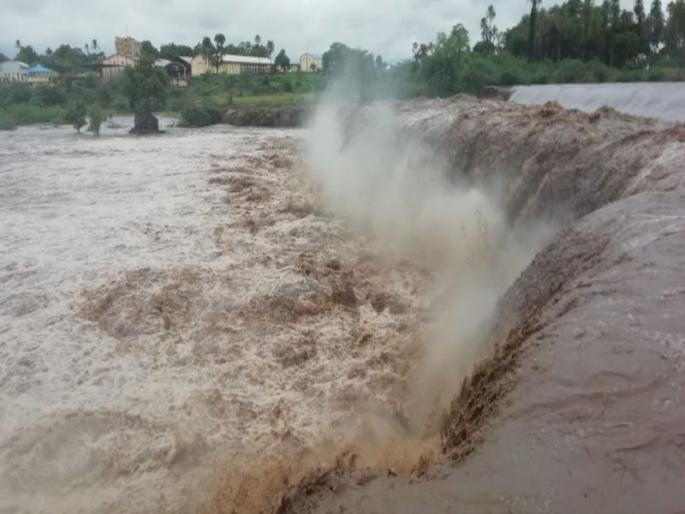 The overall satisfactory rainfall in Dhule district | धुळे जिल्ह्यात सर्वदूर समाधानकारक पाऊस The overall satisfactory rainfall in Dhule district | धुळे जिल्ह्यात सर्वदूर समाधानकारक पाऊस