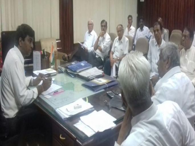 Administration of peace for the people of Dhule district | धुळे जिल्हयातील शांततेसाठी प्रशासन जनतेसोबत Administration of peace for the people of Dhule district | धुळे जिल्हयातील शांततेसाठी प्रशासन जनतेसोबत