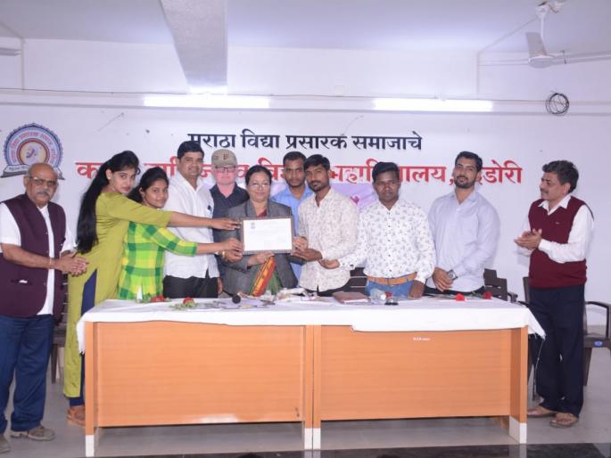 Alumni Assess Responsibility: Thugs | माजी विद्यार्थ्यांनी जोपासावे ऋ णानुबंध : थिगळे Alumni Assess Responsibility: Thugs | माजी विद्यार्थ्यांनी जोपासावे ऋ णानुबंध : थिगळे