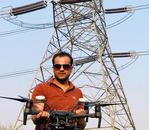 Drones detect faults on power lines; Immediate repairs | ड्रोन शोधणार वीज वाहिन्यांवरील दोष; तात्काळ होणार दुरूस्ती Drones detect faults on power lines; Immediate repairs | ड्रोन शोधणार वीज वाहिन्यांवरील दोष; तात्काळ होणार दुरूस्ती