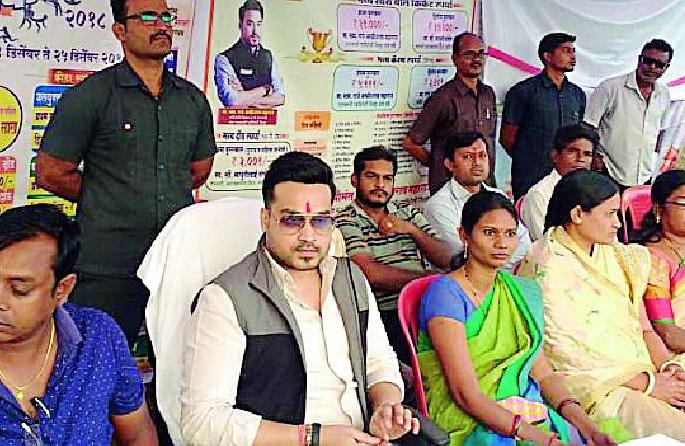 Launch of works of three crores | तीन कोटींच्या कामांचा शुभारंभ