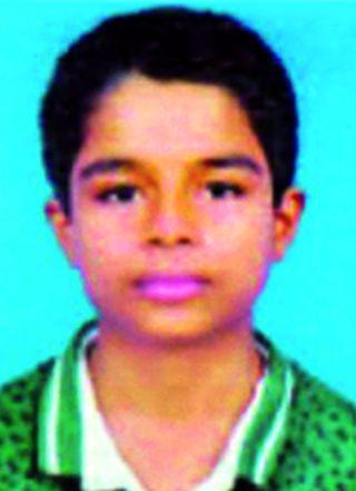 Mechanic's son overcome the situation | मेकॅनिकच्या मुलाने केली परिस्थितीवर मात