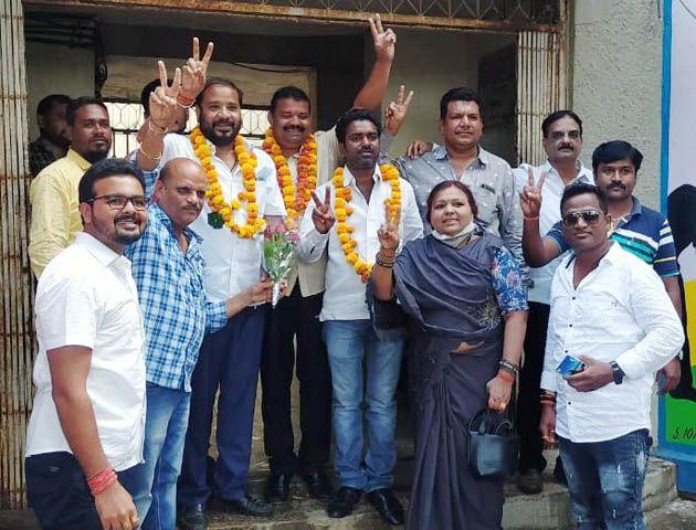Mahavikas Aghadi Raj in Gondia Municipal Council; A new experiment of handshake | गोंदिया नगर परिषदेत महाविकास आघाडी राज; हातमिळवणीचा नवा प्रयोग Mahavikas Aghadi Raj in Gondia Municipal Council; A new experiment of handshake | गोंदिया नगर परिषदेत महाविकास आघाडी राज; हातमिळवणीचा नवा प्रयोग