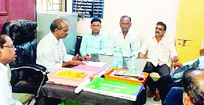 Take note of the problems of rural hospitals | ग्रामीण रुग्णालयाच्या समस्यांची घेतली दखल Take note of the problems of rural hospitals | ग्रामीण रुग्णालयाच्या समस्यांची घेतली दखल