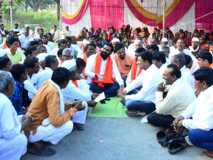 Fasting of Mhalasi-Shegaon Khodak villagers | म्हाळशी-शेगाव खोडके ग्रामस्थांचे उपोषण Fasting of Mhalasi-Shegaon Khodak villagers | म्हाळशी-शेगाव खोडके ग्रामस्थांचे उपोषण