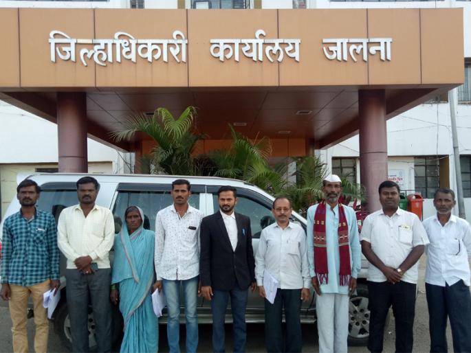 The return of the land of three farmers | सावकारी पाश सैल; तीन शेतकऱ्यांची जमीन परत The return of the land of three farmers | सावकारी पाश सैल; तीन शेतकऱ्यांची जमीन परत