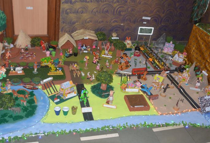 Respond to views ... | देखाव्यांना प्रतिसाद... Respond to views ... | देखाव्यांना प्रतिसाद...