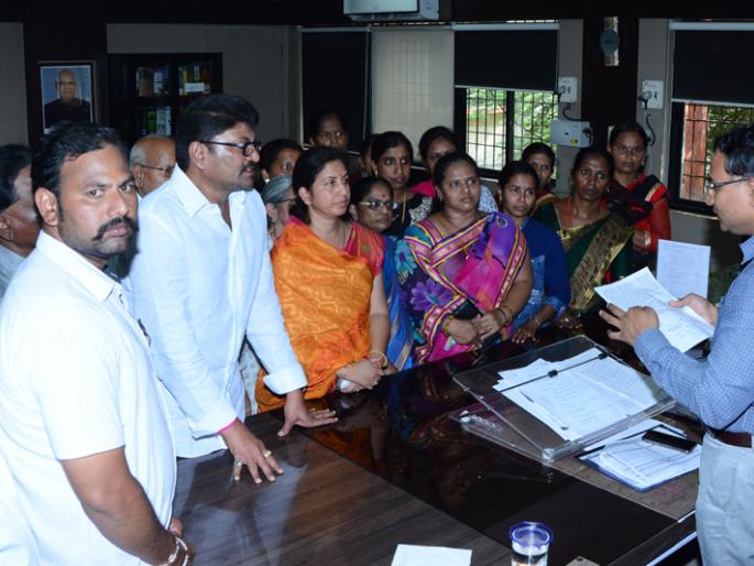 Hang the accused; Representation to the District Collector of the Padmashali | आरोपीला फाशी द्या; पद्मशाली समाजाचे जिल्हाधिकाऱ्यांना निवेदन