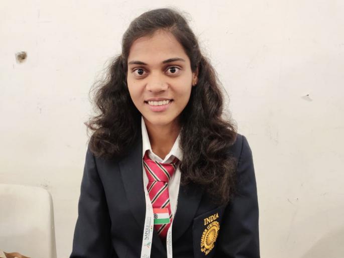 Nashik girls' flag again on Thane Year Marathon | ठाणे वर्षा मॅरेथॉनवर पुन्हा नाशिकच्या कन्यांचा झेंडा Nashik girls' flag again on Thane Year Marathon | ठाणे वर्षा मॅरेथॉनवर पुन्हा नाशिकच्या कन्यांचा झेंडा