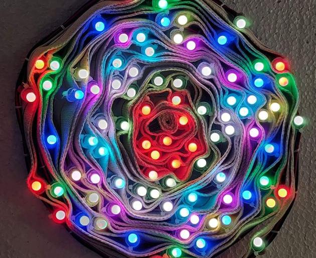 China made only 40 percent this year! | चायना मेड यंदा ४० टक्केच!