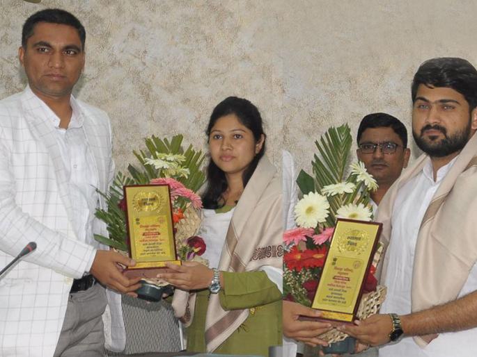 Finally, the Congress-Shiv Sena assembled in the district | जि.प.मध्ये अखेर काँग्रेस-शिवसेनेचेच जमले Finally, the Congress-Shiv Sena assembled in the district | जि.प.मध्ये अखेर काँग्रेस-शिवसेनेचेच जमले