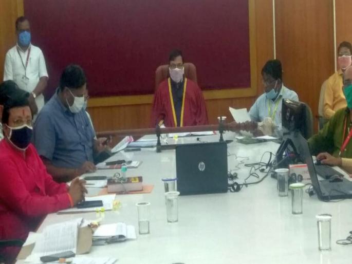 Corona, from the rainy nallas to the General Assembly administration stream | कोरोना, पावसाळी नाल्यांवरून महासभेत प्रशासन धारेवर  Corona, from the rainy nallas to the General Assembly administration stream | कोरोना, पावसाळी नाल्यांवरून महासभेत प्रशासन धारेवर