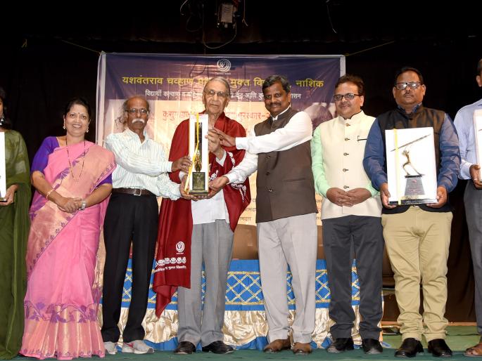 Does the society want literature? | समाजाला साहित्य नक्की हवंय का? Does the society want literature? | समाजाला साहित्य नक्की हवंय का?