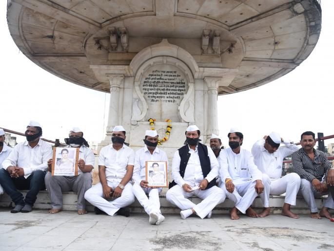 Silent protest against actress Kangana | अभिनेत्री कंगनाच्या निषेधार्थ मूक आंदोलन Silent protest against actress Kangana | अभिनेत्री कंगनाच्या निषेधार्थ मूक आंदोलन