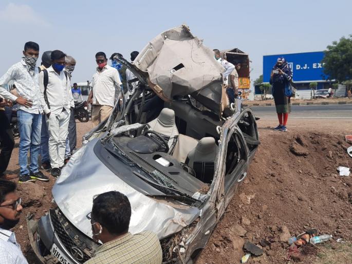 Triple horrific accident on Konkangaon fork | कोकणगाव फाट्यावर तिहेरी भीषण अपघात Triple horrific accident on Konkangaon fork | कोकणगाव फाट्यावर तिहेरी भीषण अपघात