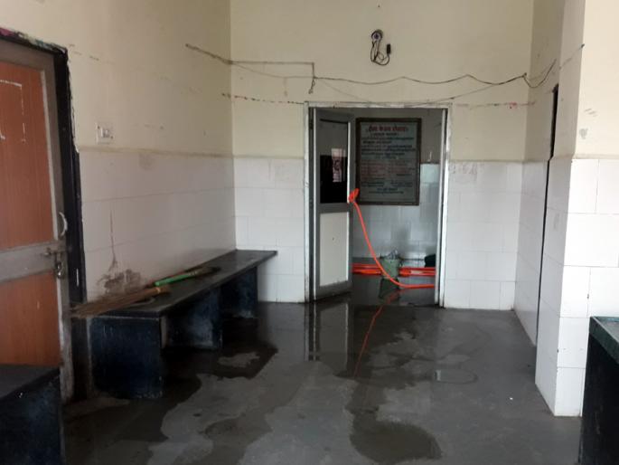 Parbhani: Movement of starting of 20 beds | परभणी : वीस खाटांचा विभाग सुरु करण्याच्या हालचाली