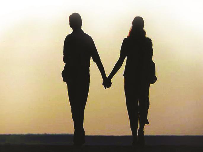 A young girl leaves home for her boyfriends day | प्रियकरासाठी दिवसाला एक अल्पवयीन मुलगी सोडते घर A young girl leaves home for her boyfriends day | प्रियकरासाठी दिवसाला एक अल्पवयीन मुलगी सोडते घर