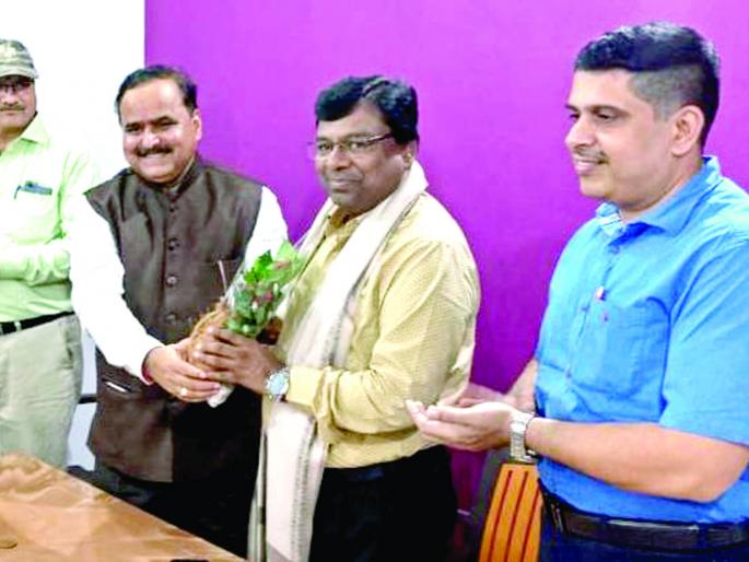 Sindhudurg: Developing Mengalei tourist destination: Dilip Whiterapte | सिंधुदुर्ग : मांगेली पर्यटनस्थळ विकसित करणार : दिलीप पांढरपट्टे