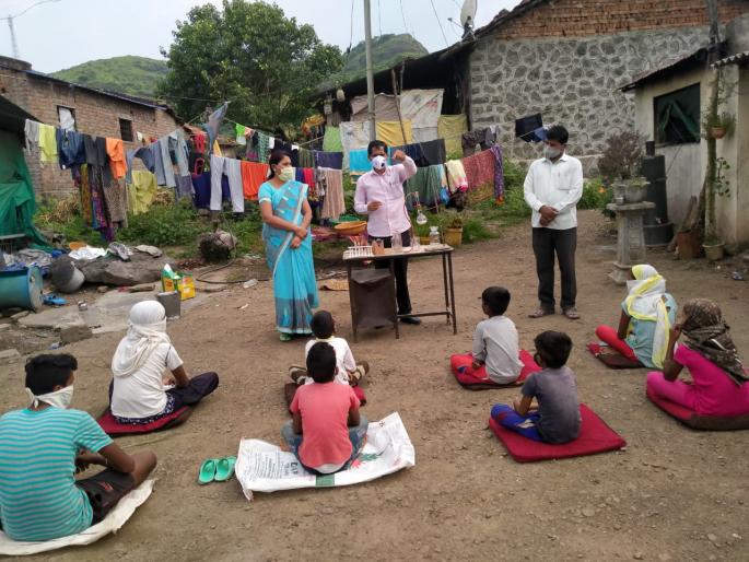 Padli Vidyalaya's Science Laboratory is at your doorstep | पाडळी विद्यालयाचा विज्ञान प्रयोगशाळा आपल्या दारी उपक्रम Padli Vidyalaya's Science Laboratory is at your doorstep | पाडळी विद्यालयाचा विज्ञान प्रयोगशाळा आपल्या दारी उपक्रम