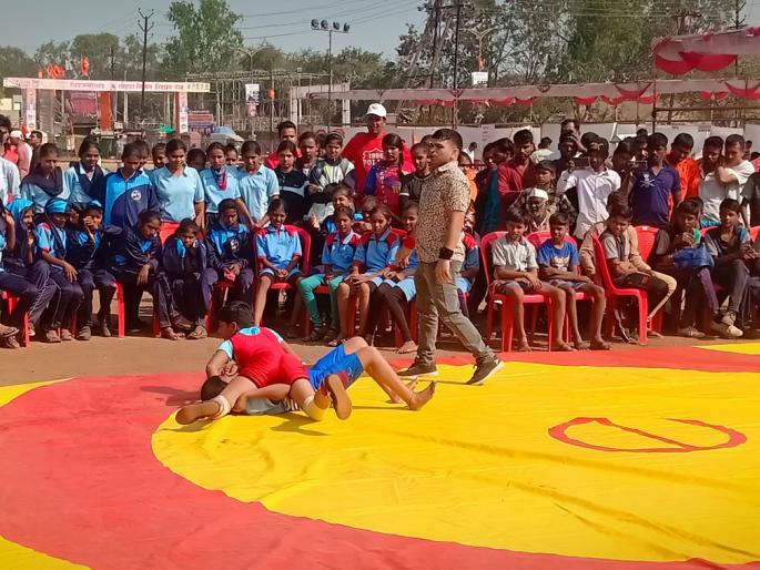 Sports festivities commence on Shiv Jayanti for Sinnar | सिन्नरला शिवजयंतीनिमित्त क्रीडामहोत्सवास प्रारंभ