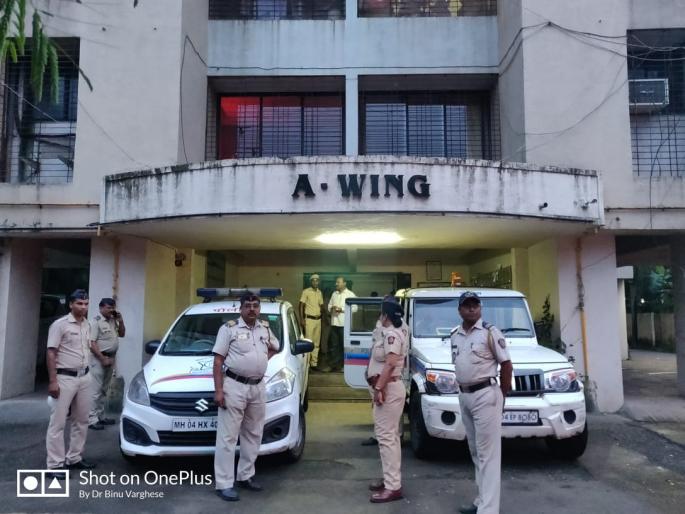 Police seized Rs 53 lakh from NCP's MLA in Thane | ठाण्यात राष्ट्रवादीच्या आमदाराकडून पोलिसांनी हस्तगत केली ५३ लाखांची रोकड