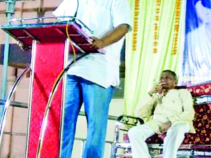 The uncertainty of independence came up in the society | स्वातंत्र्याची भेसूरताच समाजात वर आली