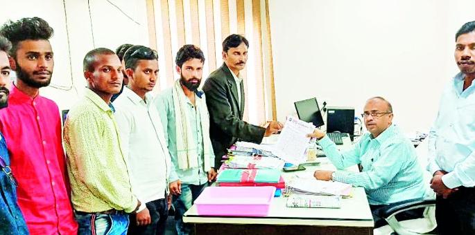 Stop the Arbitrary supply section | पुरवठा विभागातील मनमर्जीला बे्रक लावा
