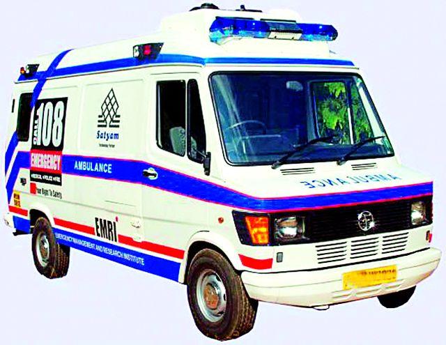 Due to lack of ambulance in time, the farmer's death due to lack of treatment | वेळेत रुग्णवाहिका न दिल्याने उपचाराअभावी शेतकऱ्याचा मृत्यू