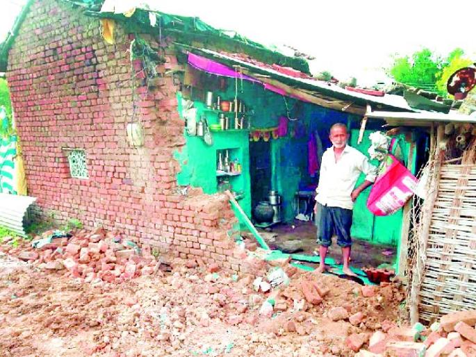 In Arvi taluka, crops hit over 3,000 hectares | आर्वी तालुक्यात ३ हजार हेक्टरवरील पिकांना फटका In Arvi taluka, crops hit over 3,000 hectares | आर्वी तालुक्यात ३ हजार हेक्टरवरील पिकांना फटका