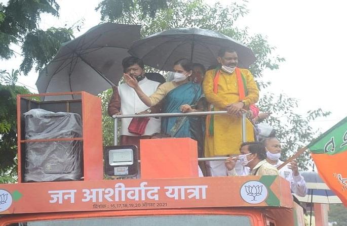 Welcome to Malegaon Jana Aashirwad Yatra | मालेगावी जनआशीर्वाद यात्रेचे जल्लोषात स्वागत Welcome to Malegaon Jana Aashirwad Yatra | मालेगावी जनआशीर्वाद यात्रेचे जल्लोषात स्वागत