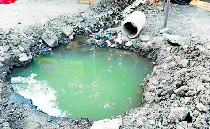 Contaminated water supply in Digras city | दिग्रस शहरात दूषित पाणीपुरवठा Contaminated water supply in Digras city | दिग्रस शहरात दूषित पाणीपुरवठा