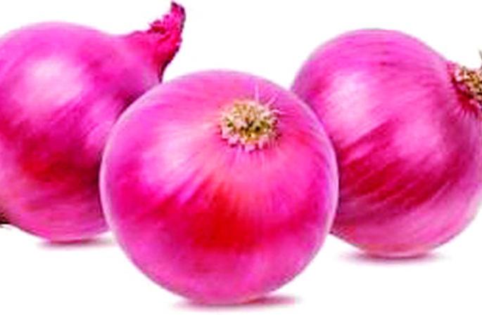 Onion growers in trouble | कांदा उत्पादक शेतकरी अडचणीत Onion growers in trouble | कांदा उत्पादक शेतकरी अडचणीत