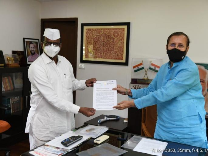 Tribal issues Jirwala's discipline towards the center | आदिवासींप्रश्नी झिरवाळांची केंद्राकडे शिष्टाई Tribal issues Jirwala's discipline towards the center | आदिवासींप्रश्नी झिरवाळांची केंद्राकडे शिष्टाई