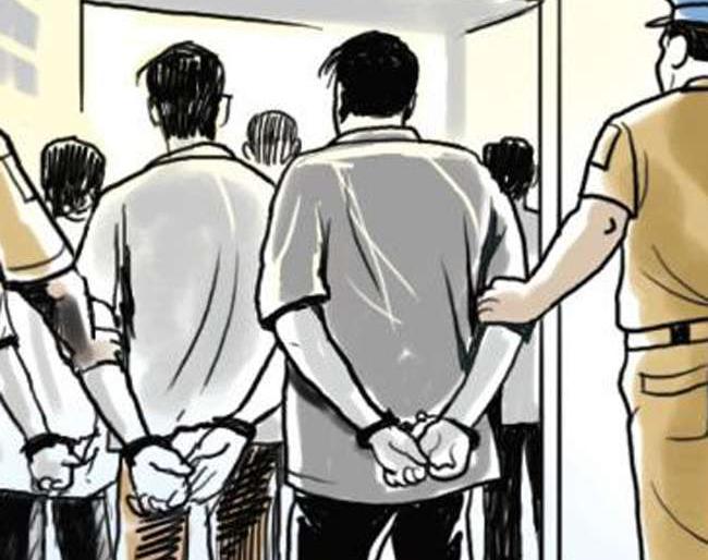 'Exchange' of accused to prevent crime; Oppression will come on the accused | गुन्हेगारी रोखण्यासाठी आरोपींचे ‘आदान-प्रदान’; आरोपींवर येणार दडपण 'Exchange' of accused to prevent crime; Oppression will come on the accused | गुन्हेगारी रोखण्यासाठी आरोपींचे ‘आदान-प्रदान’; आरोपींवर येणार दडपण